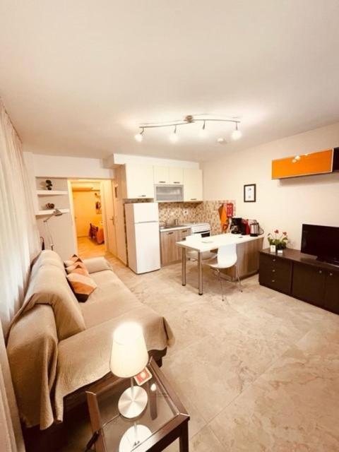 Апартаменты Αpartments Anna Deluxe Кавала Экстерьер фото